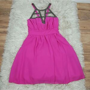 KLAXONS Women's dress size Medium   Color Pink Size Small‎